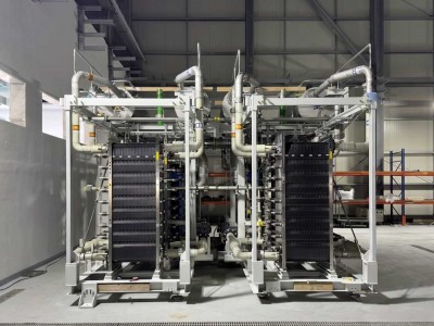 Les premiers &eacute;lectrolyseurs sont livr&eacute;s : &agrave; Rotterdam, le projet hydrog&egrave;ne d'Air Liquide acc&eacute;l&egrave;re