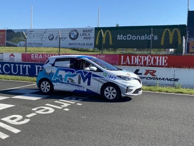 Cette Renault ZOE à pile à combustible a parcouru 2 000 km sans recharge !