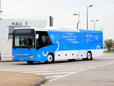 Autocars à hydrogène : quels enjeux pour développer la filière ?