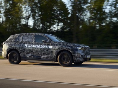 BMW iX5 à hydrogène : une production en série confirmée pour 2028