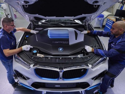 BMW iX5 Hydrogen : le SUV à pile à combustible entame sa production