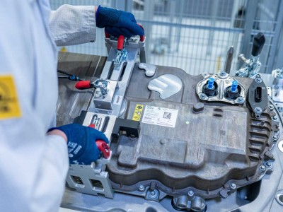 BMW franchit une nouvelle &eacute;tape industrielle pour son futur SUV &agrave; hydrog&egrave;ne