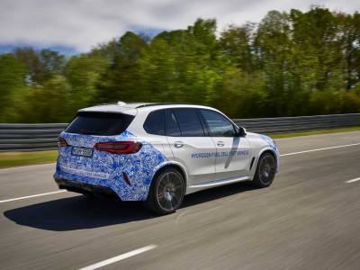 BMW débute les tests de son X5 à hydrogène
