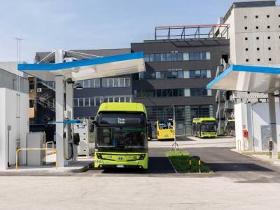 Dans cette ville d'Italie, les bus roulent d&eacute;sormais gr&acirc;ce &agrave; de l'hydrog&egrave;ne produit localement