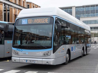Yvelines : les premiers bus à hydrogène circulent à Versailles