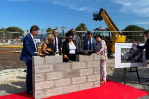 Cannes pose la premi&egrave;re pierre de sa future station hydrog&egrave;ne