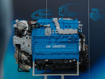 Plus puissante, plus &eacute;conome... la nouvelle pile hydrog&egrave;ne de Daimler et Volvo d&eacute;fie le diesel