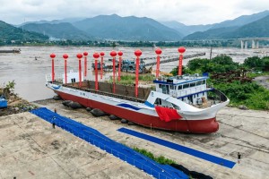 2 000 tonnes, 760 km d'autonomie... la Chine d&eacute;voile un cargo fluvial &agrave; hydrog&egrave;ne g&eacute;ant