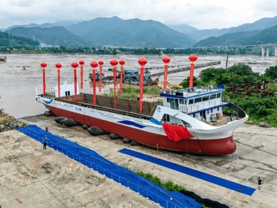 2 000 tonnes, 760 km d'autonomie... la Chine d&eacute;voile un cargo fluvial &agrave; hydrog&egrave;ne g&eacute;ant