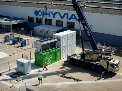 Hydrogène : Hyvia déploie un premier électrolyseur chez Renault, à Flins