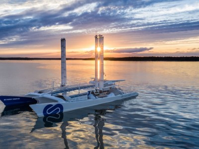 Toyota : la pile à combustible de la Mirai adaptée pour le bateau Energy Observer
