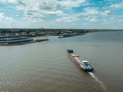 Du diesel à l'hydrogène : FPS lance la conversion d'une seconde barge