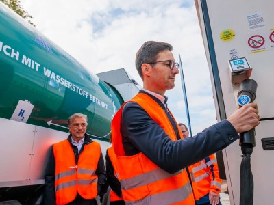 En Allemagne, les bennes de Fribourg ont leur propre station hydrog&egrave;ne