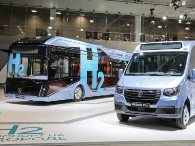 GAZ présente un bus et un minibus à hydrogène