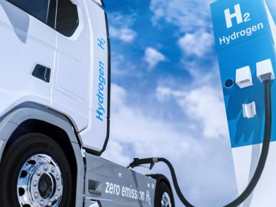 Camions électriques ou hydrogène : le Royaume-Uni veut comparer les deux solutions