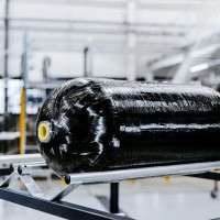 Hexagon Purus r&eacute;duit la voilure en Chine