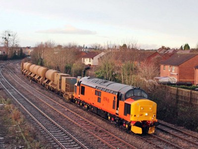 De l'hydrogène pour verdir les moteurs diesel des locomotives