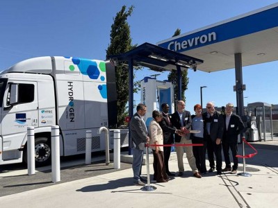HTEC ouvre sa huiti&egrave;me station hydrog&egrave;ne pour poids lourds au Canada