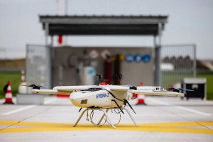 A hydrog&egrave;ne liquide, le drone HYDRA-II vient de franchir une &eacute;tape cl&eacute; sur un v&eacute;ritable a&eacute;roport