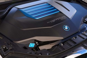 BMW s&eacute;curise son hydrog&egrave;ne vert pour pr&eacute;parer son futur X5 &agrave; pile &agrave; combustible