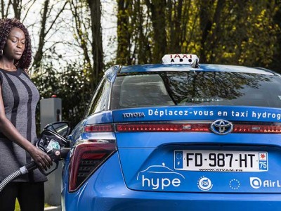 Total investit dans le taxi à hydrogène