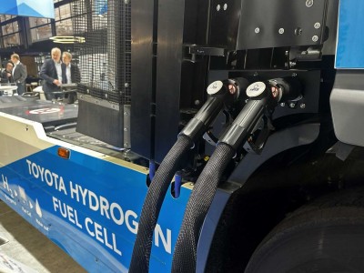 Poids lourds hydrog&egrave;ne : Toyota, ENGIE et HRS valident leur technologie &agrave; double pistolet