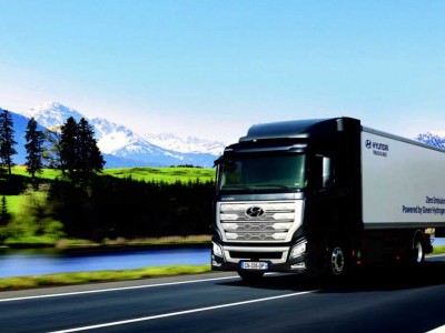 Le poids-lourd à hydrogène de Hyundai remporte le Prix International du camion de l'année 2020
