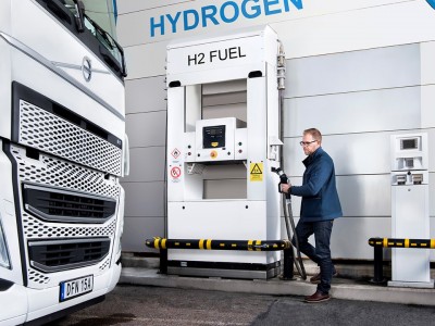 Stations hydrogène : TotalEnergies et Air Liquide s'attaquent aux poids lourds
