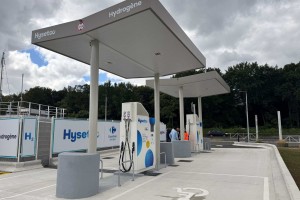 Carrefour ouvre sa première station hydrogène en France