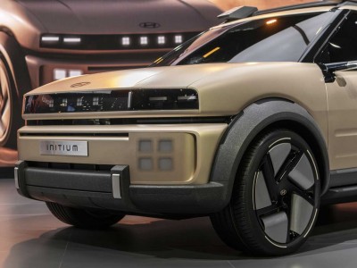 Voiture hydrogène : le Hyundai Initium fait son show à Los Angeles