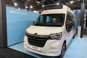 Master City Bus H2-TECH : le minibus &agrave; hydrog&egrave;ne de Renault et Hyvia arrivera en 2023