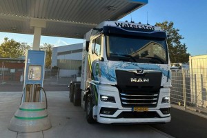 6 pays travers&eacute;s, 3 800 km parcourus... ce camion &agrave; moteur hydrog&egrave;ne valide sa travers&eacute;e de l'Europe