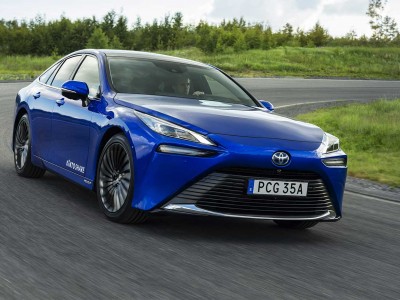 La voiture à hydrogène de Toyota en autopartage en Suède