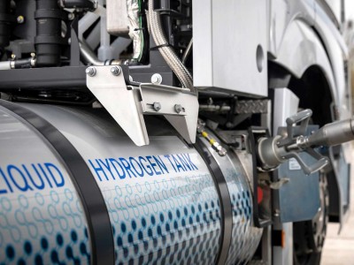 Mitsubishi Fuso et Iwatani étudient le ravitaillement en hydrogène liquide sous-refroidi