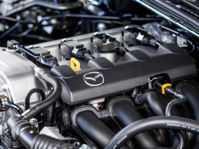 Imagin&eacute; par Mazda, ce moteur essence 6 temps produit son propre hydrog&egrave;ne