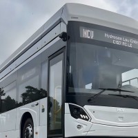 MCV dévoile son nouveau bus à hydrogène C127FC LE à Busworld 2025