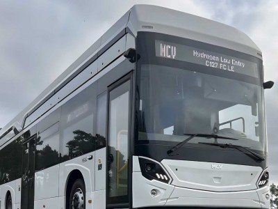 MCV dévoile son nouveau bus à hydrogène C127FC LE à Busworld 2025