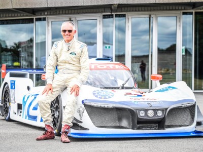 Mission H24 : Carlos Tavares au volant du prototype de course à hydrogène