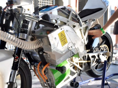 Hydrocycle : la moto à hydrogène roulera en 2025