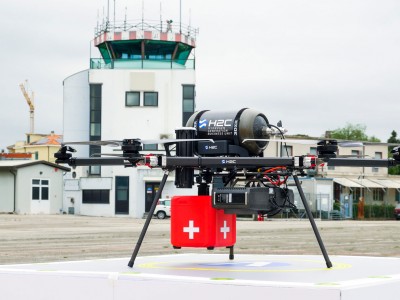 L'Italie veut rendre ses drones m&eacute;dicaux totalement autonomes gr&acirc;ce au solaire et &agrave; l'hydrog&egrave;ne