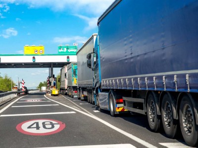 Péages : l'UE prolonge l'exemption pour les poids lourds à hydrogène jusqu'en 2031