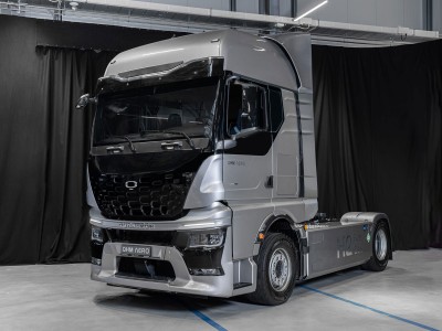 Quantron révèle son camion à hydrogène : jusqu'à 1500 km d'autonomie