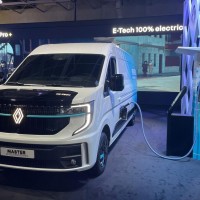 Mondial de l'Auto 2024 : le Renault Master hydrog&egrave;ne &agrave; l'honneur chez HYVIA