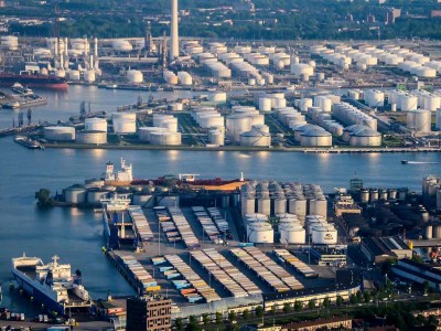 Cette raffinerie va produire de l'hydrogène vert à grande échelle