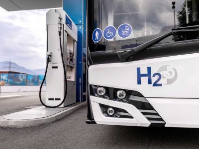 Bientôt un bus à hydrogène articulé de 18 mètres pour Solaris !