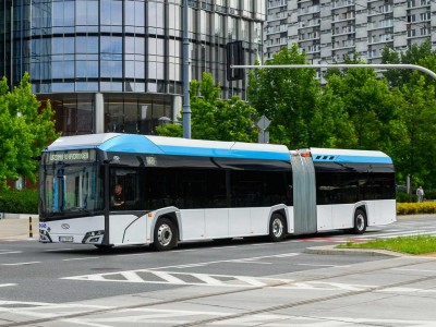 Première commande pour le bus articulé à hydrogène de Solaris