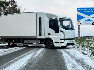 Le camion hybride électrique-hydrogène Tevva valide plus de 500 km d'autonomie