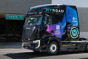 40 camions hydrog&egrave;ne, 800 km d'autonomie : Toyota acc&eacute;l&egrave;re sur le transport lourd aux États-Unis