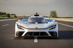 Une premi&egrave;re mondiale... Toyota va faire rouler son prototype &agrave; hydrog&egrave;ne liquide au Mans