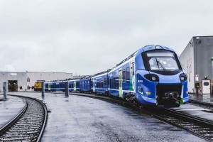 D&egrave;s 2027, ces trains &agrave; hydrog&egrave;ne remplaceront le diesel : l'Italie re&ccedil;oit 80 millions d'euros de la BEI